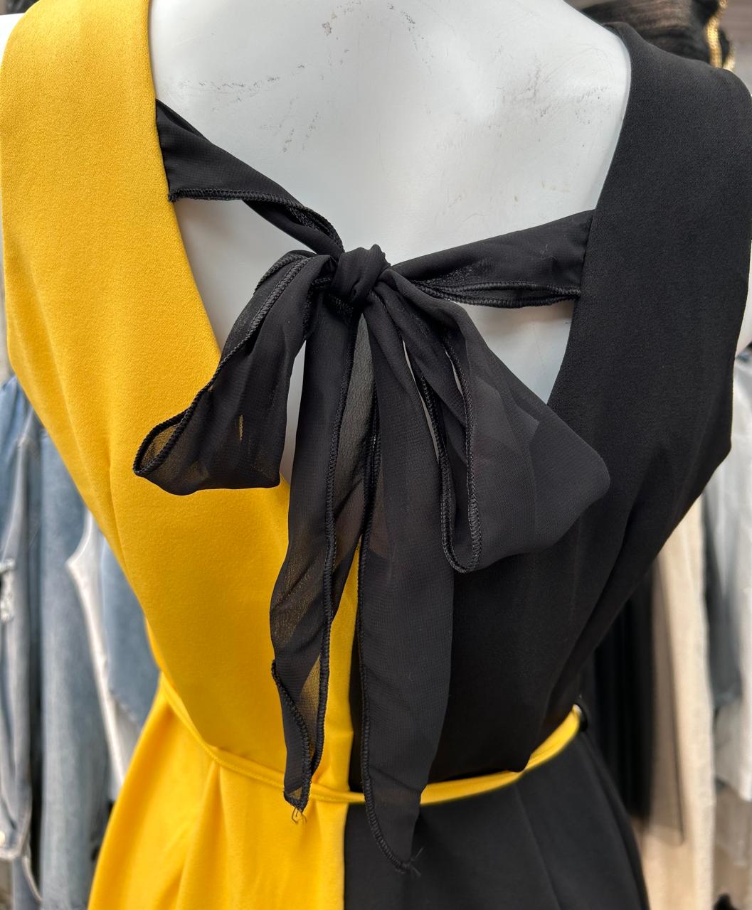 Vestido negro y amarillo
