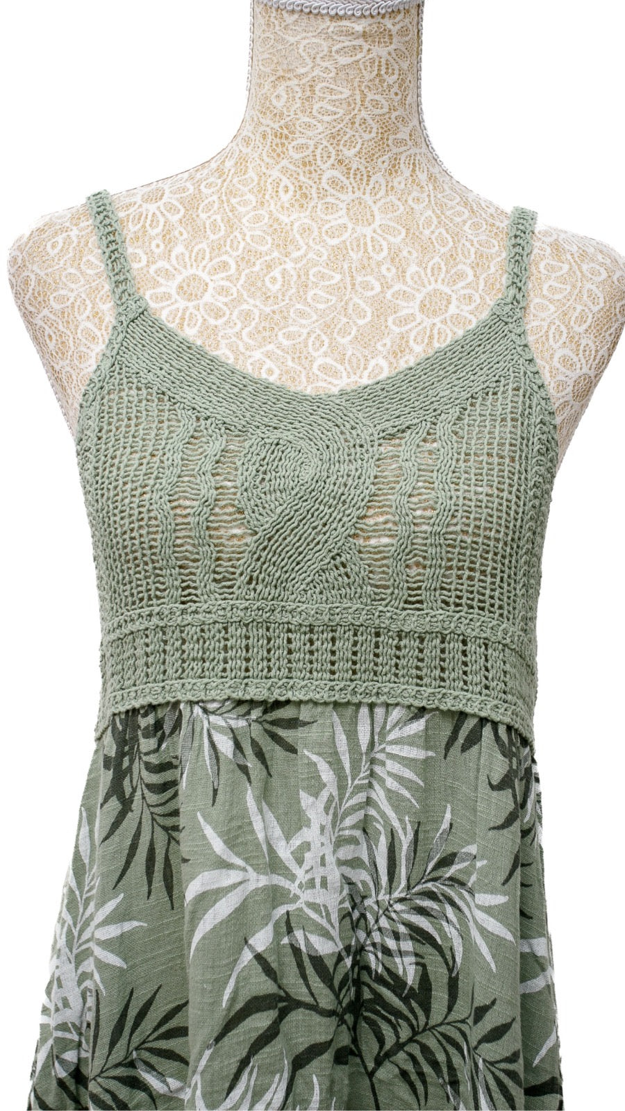 Vestido verde con crochet