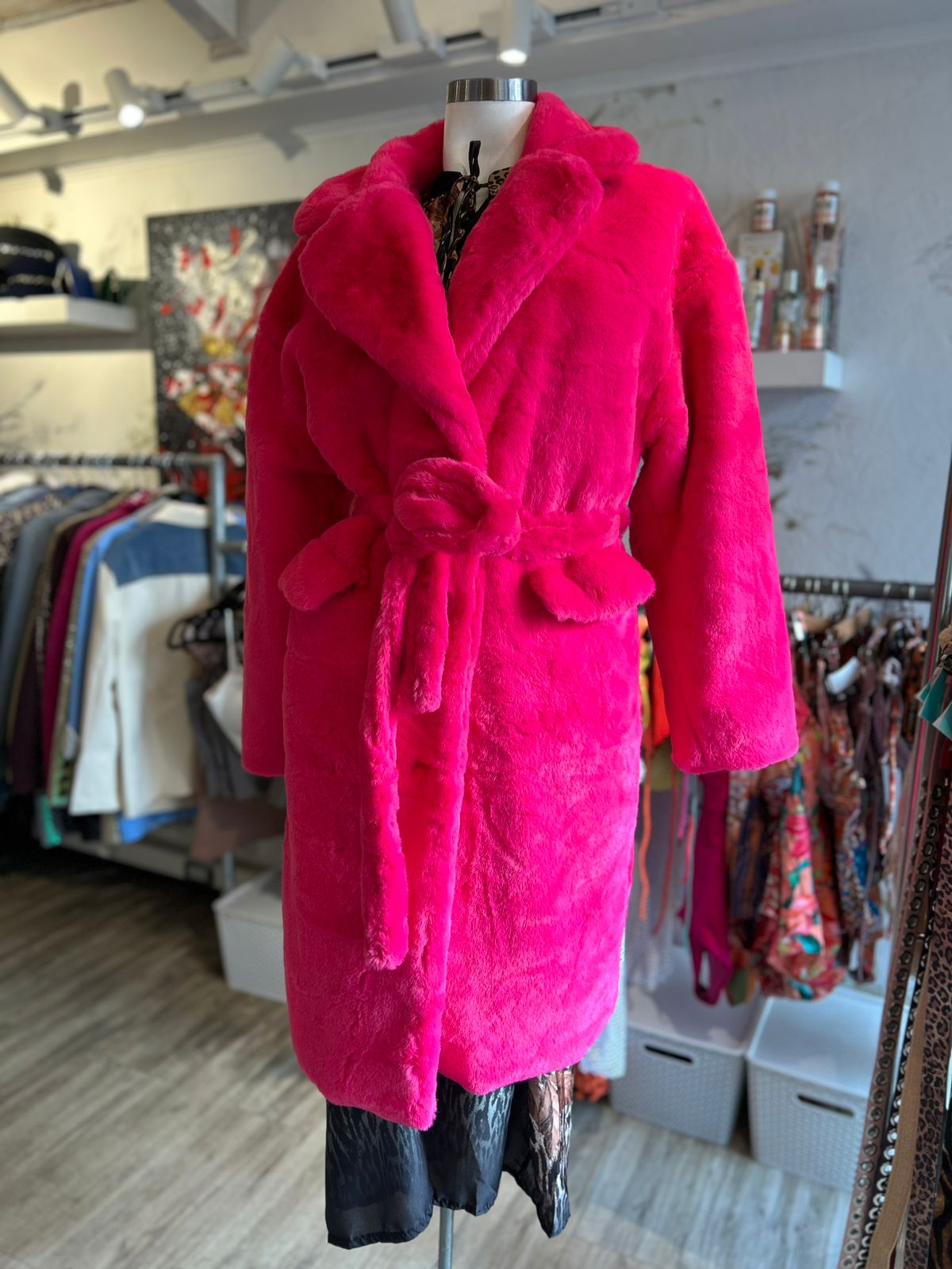 Abrigo piel fucsia