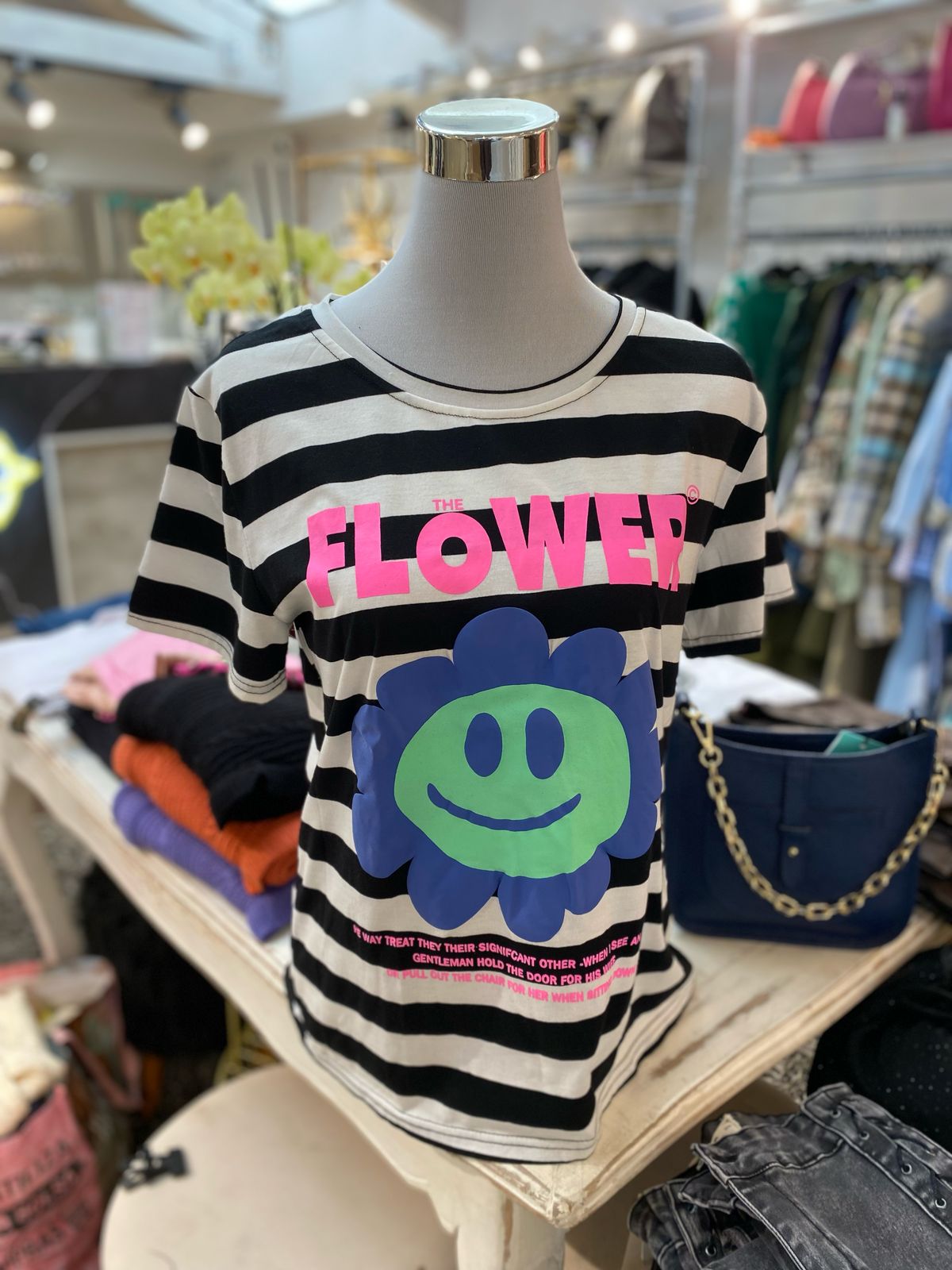 Poleras rayada con flor