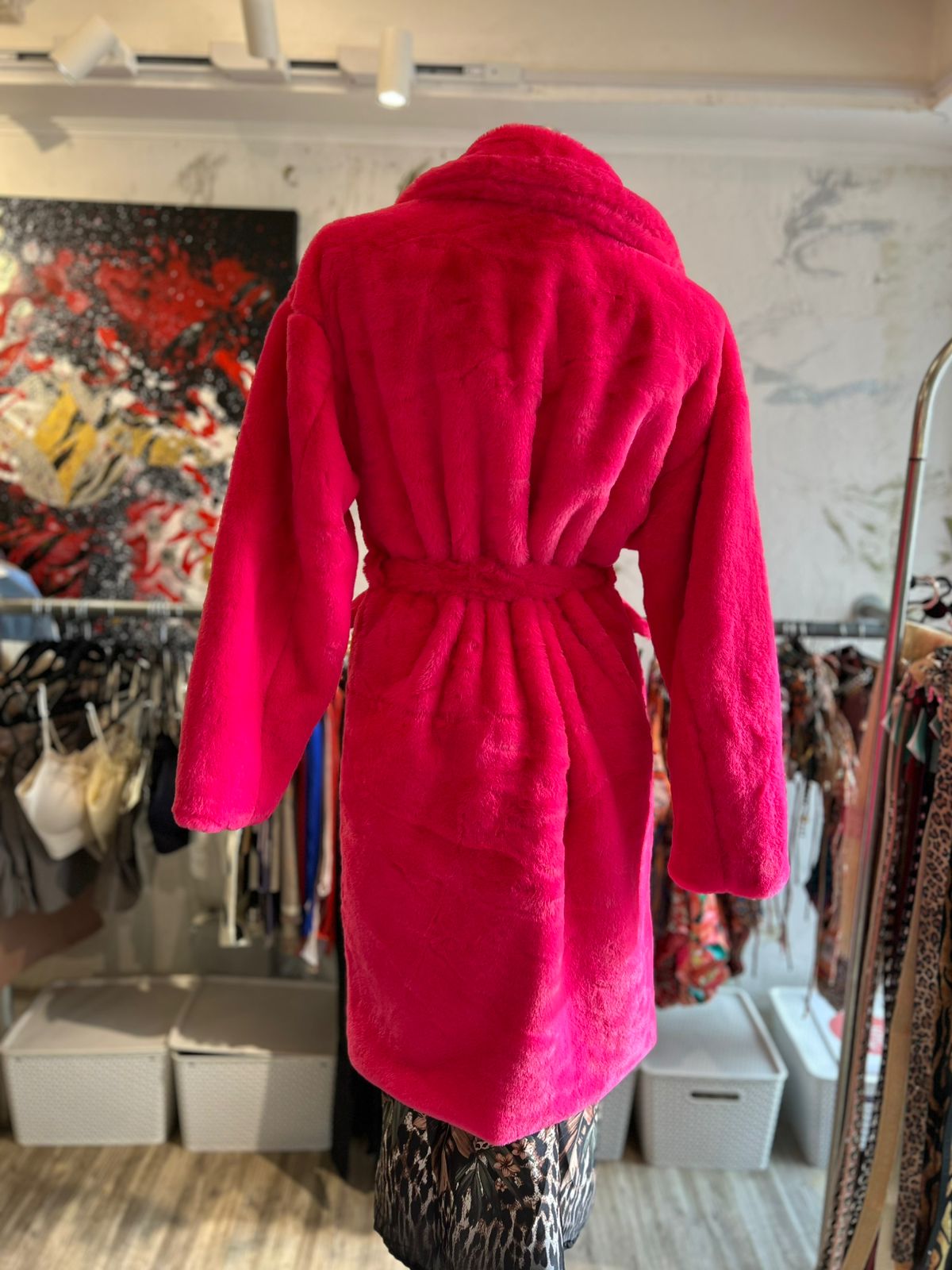 Abrigo piel fucsia