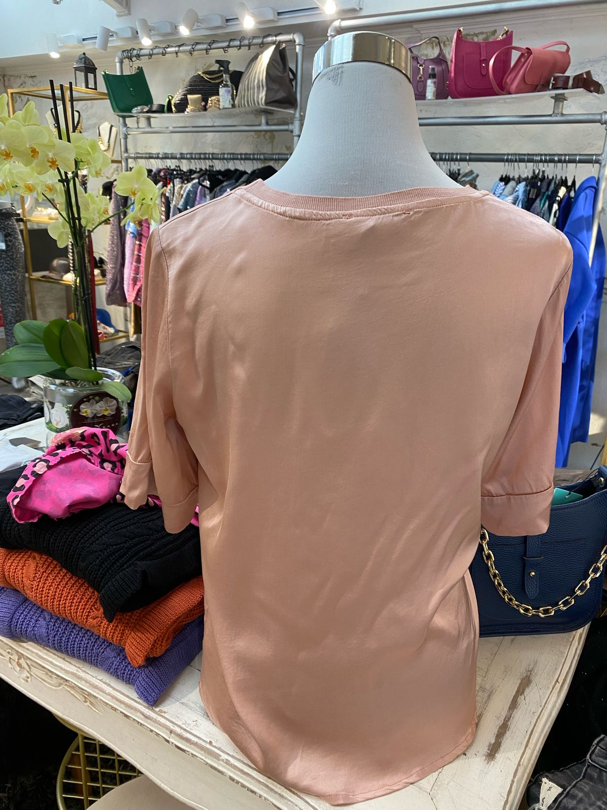 Top satín rosado
