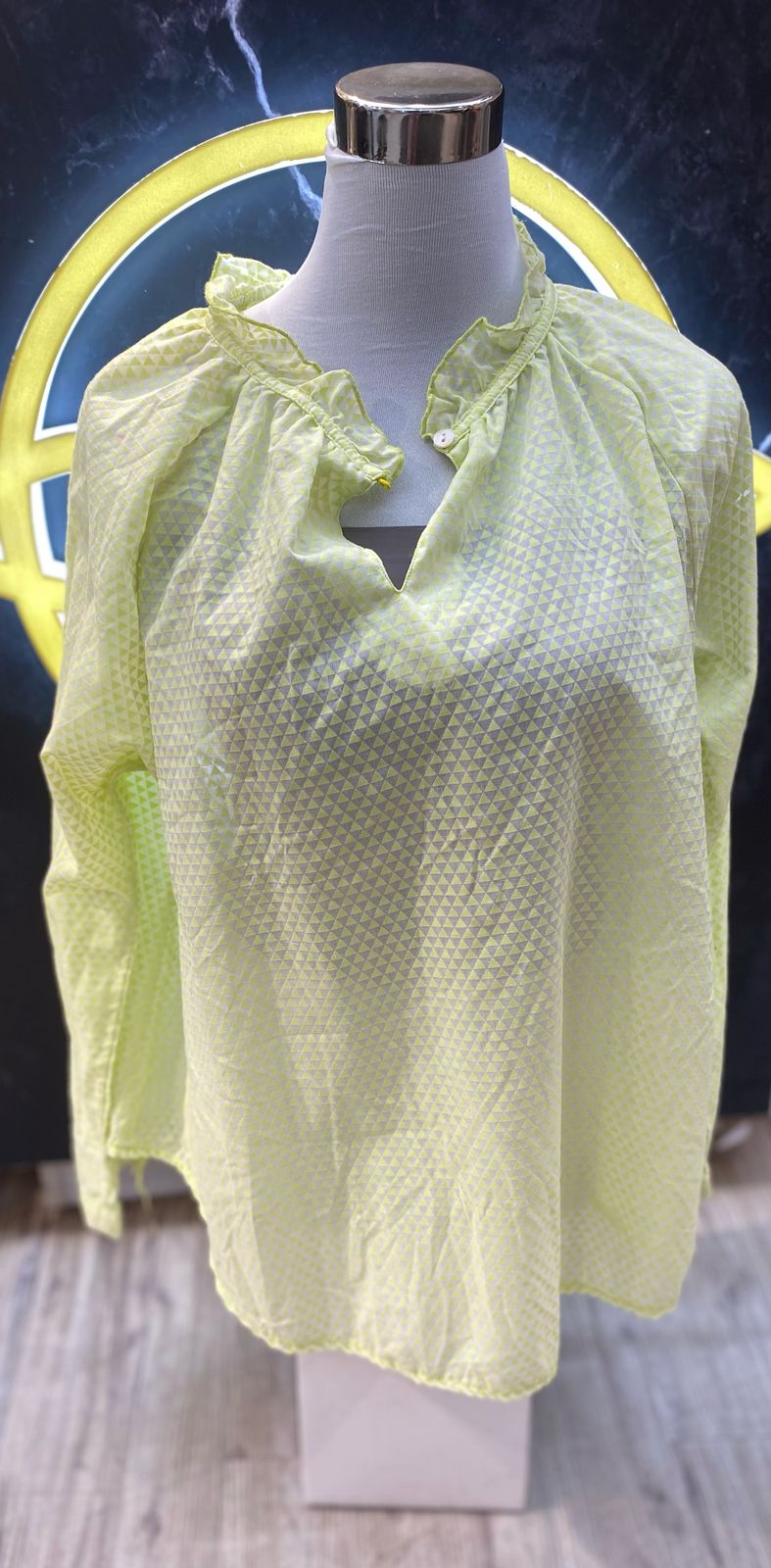 Blusa flúor limón